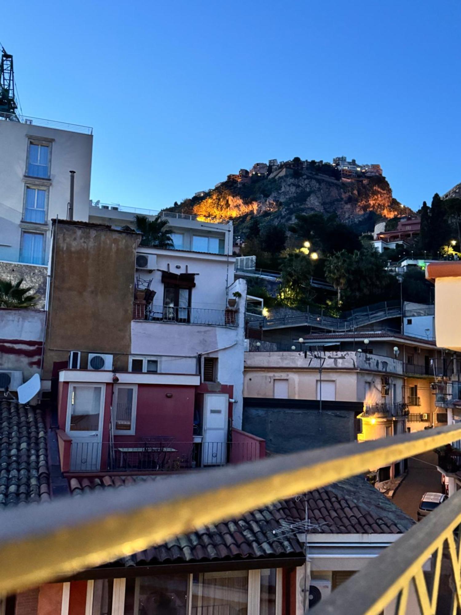 Taormina'S Sun Bed & Breakfast Екстериор снимка