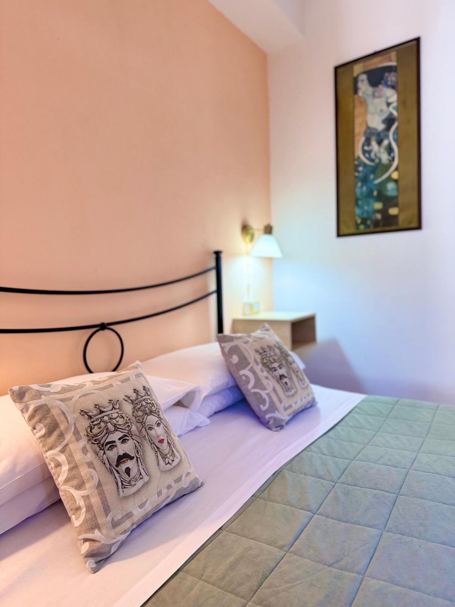 Taormina'S Sun Bed & Breakfast Екстериор снимка