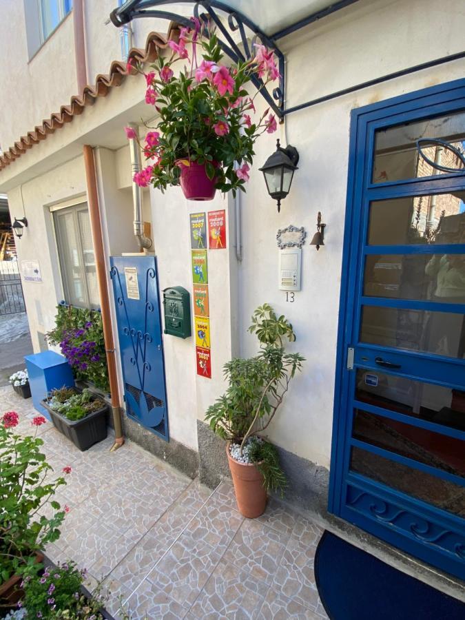 Taormina'S Sun Bed & Breakfast Екстериор снимка